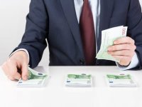 Mit diesen Faktoren gelingt der Sprung beim Gehalt über die 100.000 EUR Marke